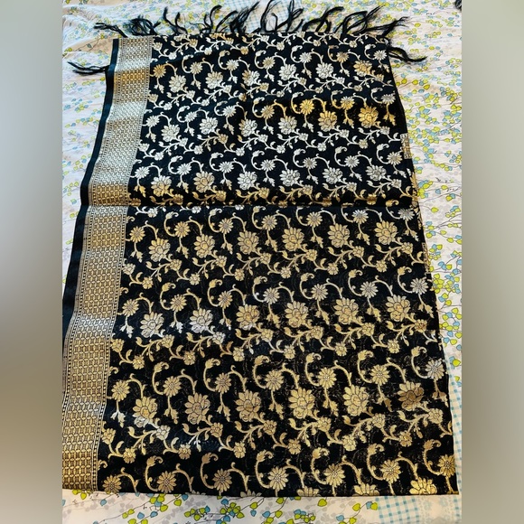 Eid outfit Banarasi dupatta Néw black and gold - Picture 1 of 5